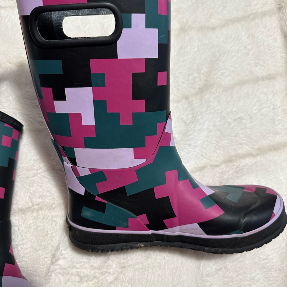 Stylish BOGG Youth Rain/Snow Boots